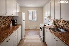 Riverside 1 Bedroom | Balcony | Free Parking | Heat & Water Incl - Photo 6