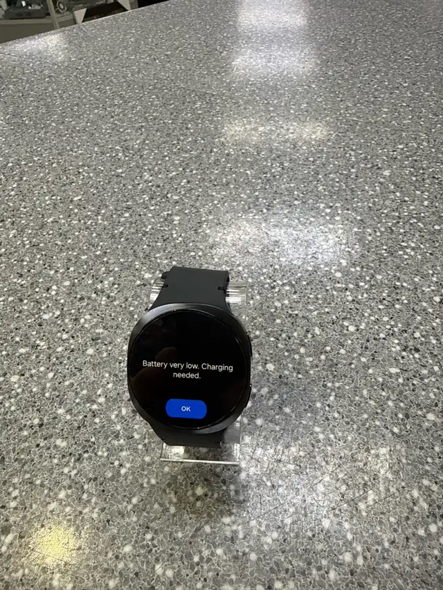Samsung Galaxy Watch 8 (44MM GPS SM-L330)