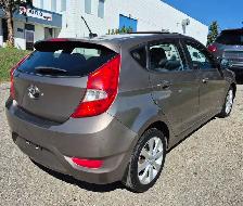 2012 Hyundai Accent GLS FWD - Photo 6