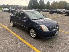 2010 Nissan Sentra - Photo 2