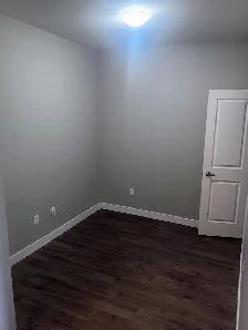 $1385/1 Bedroom/One Bathroom Plus Den - Oct 1st - Photo 6