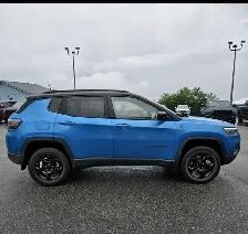 2023 Jeep Compass TrailHawk - Photo 4