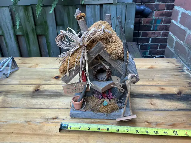 Cute Rustic Small Decorative Wooden Birdhouse !
