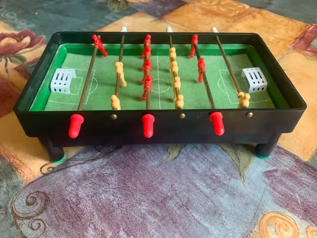 Mini Gitoni Table