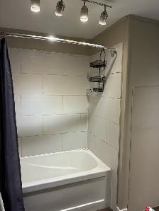 2 bed 2 bath crew house - Photo 3