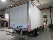 2023 Chev Express Cube Van - Photo 9