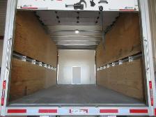 2023 Chev Express Cube Van - Photo 10