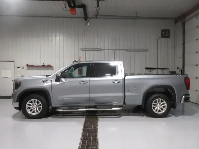 2023 GMC Sierra 1500 Crew Cab 6'6 Box 5.3L V8 4X4