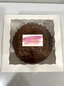 Chocolate Cake with Dulce de Leche - Photo 3