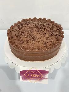 Chocolate Cake with Dulce de Leche - Photo 8