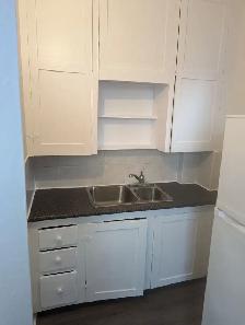 Bachelor Apt for Rent near Costco in Oshawa - Photo 3