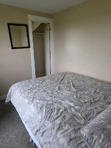 ROOM FOR RENT - Photo 9