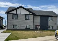 3 bedroom duplex in Coalhurst, A/C, like new - Photo 6