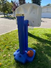 Kid's Fisher Price Basketball Stand & Ball