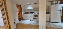 4 ½ à louer, spacieux et lumineux, sous-sol triplex tranquille - Photo 2