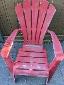 Free broken chairs for fix - Photo 2