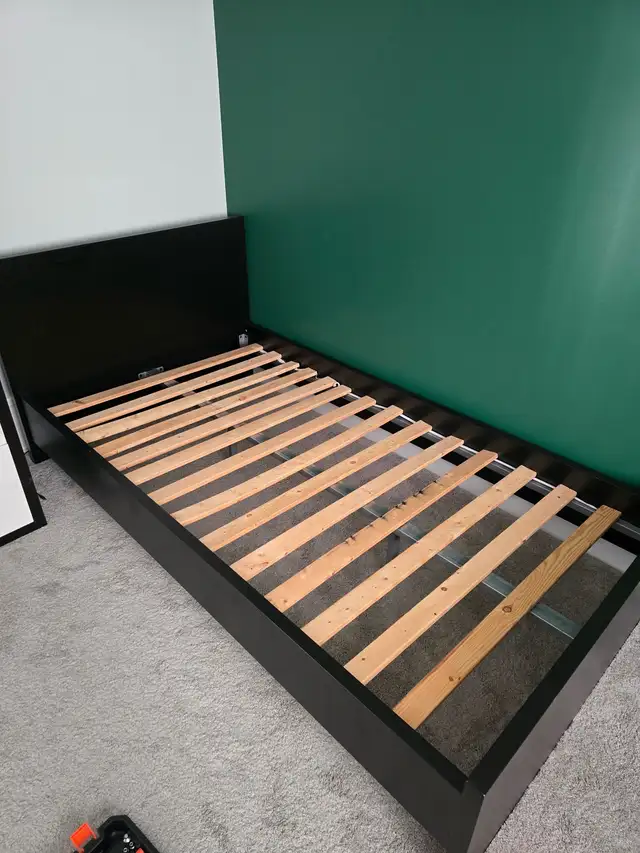 Twin IKEA MALM Bed Frame   Slats – Mint Condition