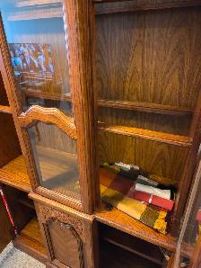 China Cabinet - Photo 3