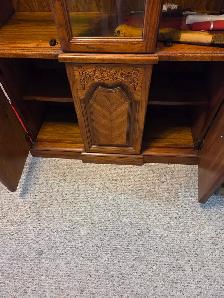 China Cabinet - Photo 4