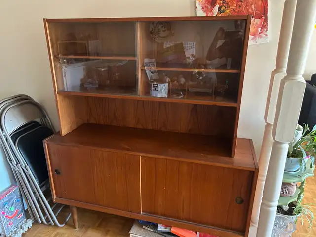 Vintage Teak/Walnut Hutch