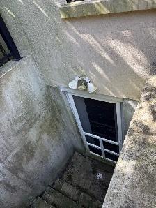 3 Bed 2 Washroom 2 parking Near morning side and lawrence - Photo 2