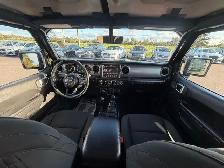 2022 Jeep Wrangler - Photo 13
