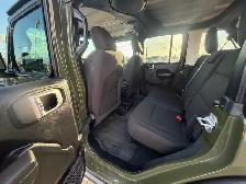2022 Jeep Wrangler - Photo 16