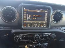 2022 Jeep Wrangler - Photo 17