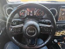 2022 Jeep Wrangler - Photo 18