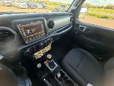 2022 Jeep Wrangler - Photo 21