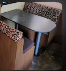 recherche table de tente rouelottes ou pattes avec fixation