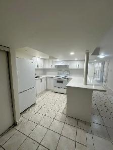 Semi Detached Raised Bungalow in Mississauga (Downstairs Unit) - Photo 8