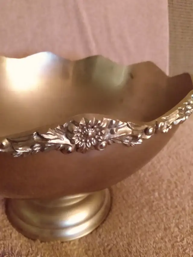 Heavy punch bowl