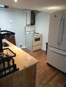 Spacious Basement apartment for rent short or long term - Photo 4