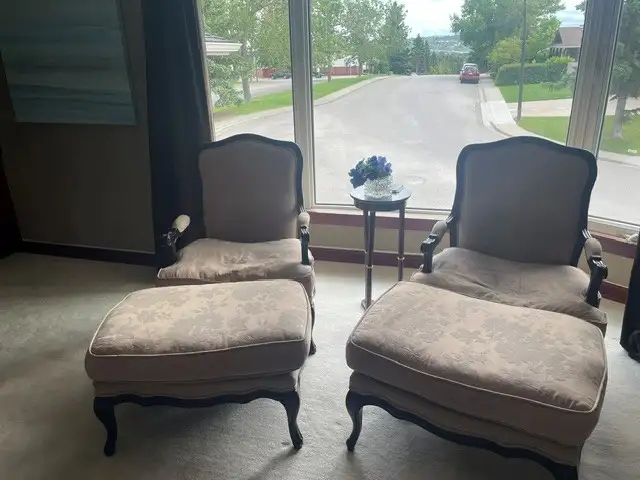 2 Bergere French Chairs with Matching Oversized Ottomans