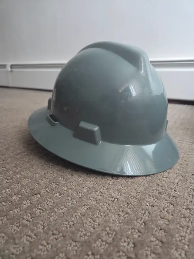 MSA Full Brim Hard Hat NEW