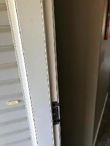 Broken exterior door, not closing properly we can fix. Servicing - Photo 7