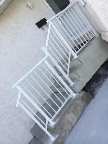 we install Aluminum railings deck exterior , , glass and pickets - Photo 6