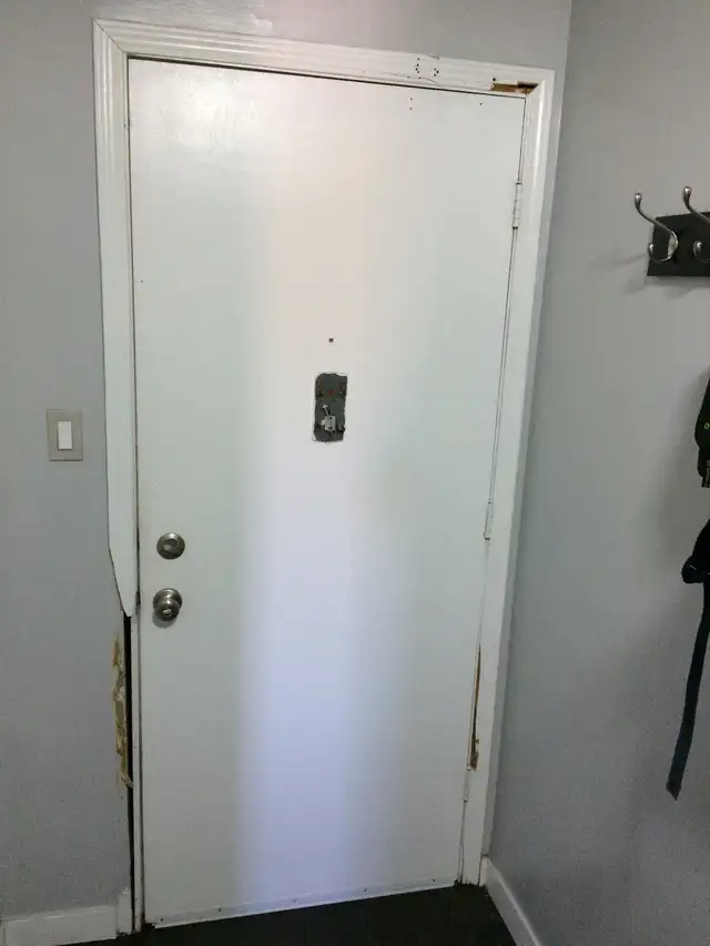 any door closing problems, Misjudgment, sagging,  please contact