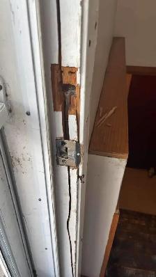 any door closing problems, Misjudgment, sagging,  please contact - Photo 4