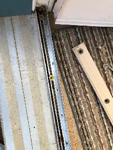 any door closing problems, Misjudgment, sagging,  please contact - Photo 2