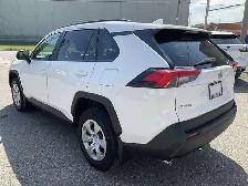 2021 Toyota RAV4 LE AWD - SAFETY SENSE! BACK-UP CAM! BSM! CAR PL - Photo 5