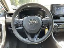2021 Toyota RAV4 LE AWD - SAFETY SENSE! BACK-UP CAM! BSM! CAR PL - Photo 11