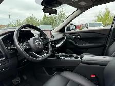 2023 Nissan Rogue AWD SV Moonroof - Photo 14