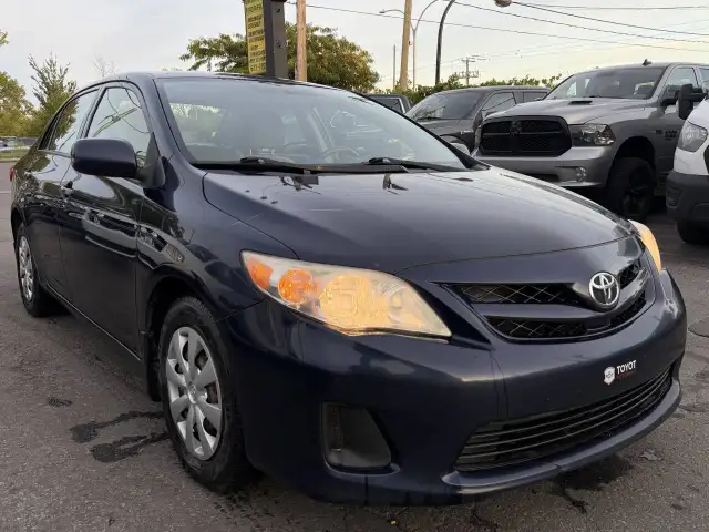 2013 TOYOTA Corolla LE
