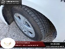 2010 Toyota Prius 5dr HB - Photo 8