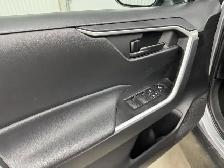 Toyota RAV4 LE AWD 2022 à vendre - Photo 16