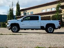 2026 Chevrolet Silverado 3500HD LT - Photo 11