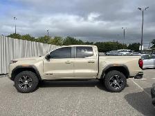 2024 GMC Canyon AT4 Crew Cab 5' Box 4WD | No Accidents | Sunroof
