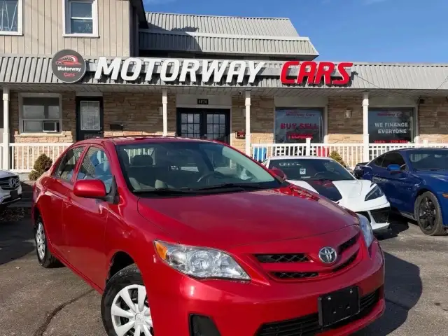 2013 Toyota Corolla LE Sedan